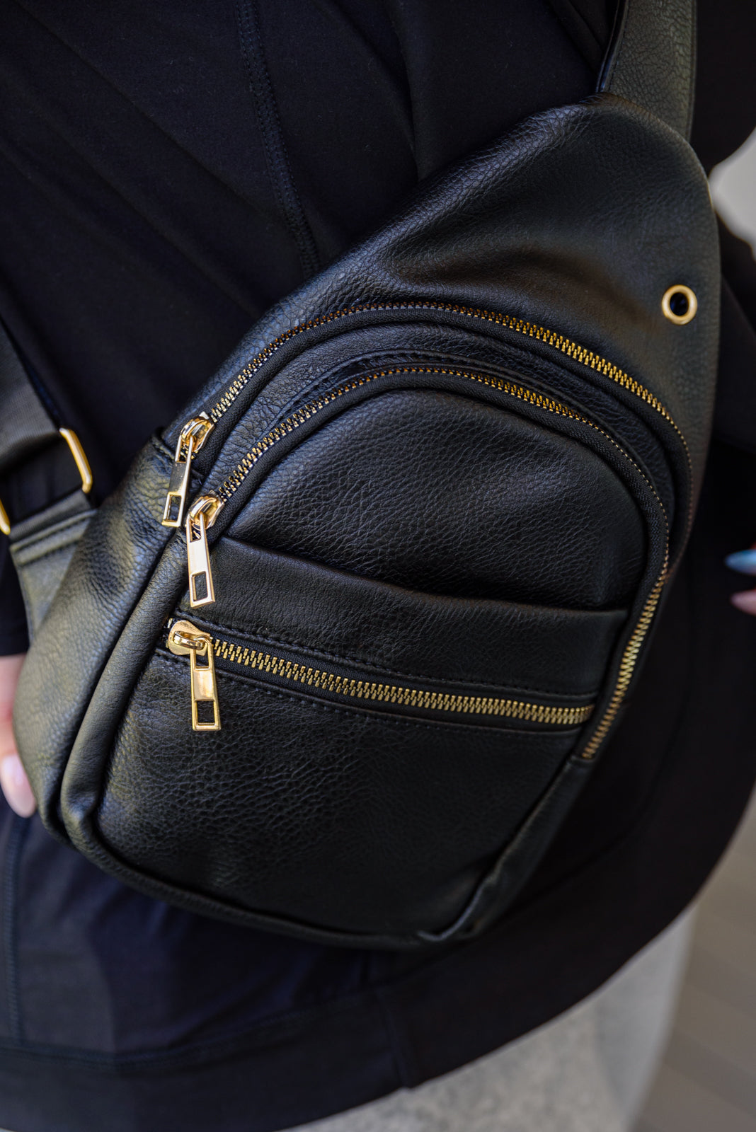 RESTOCKED | Effortlessly Chic Sling Bag In Black