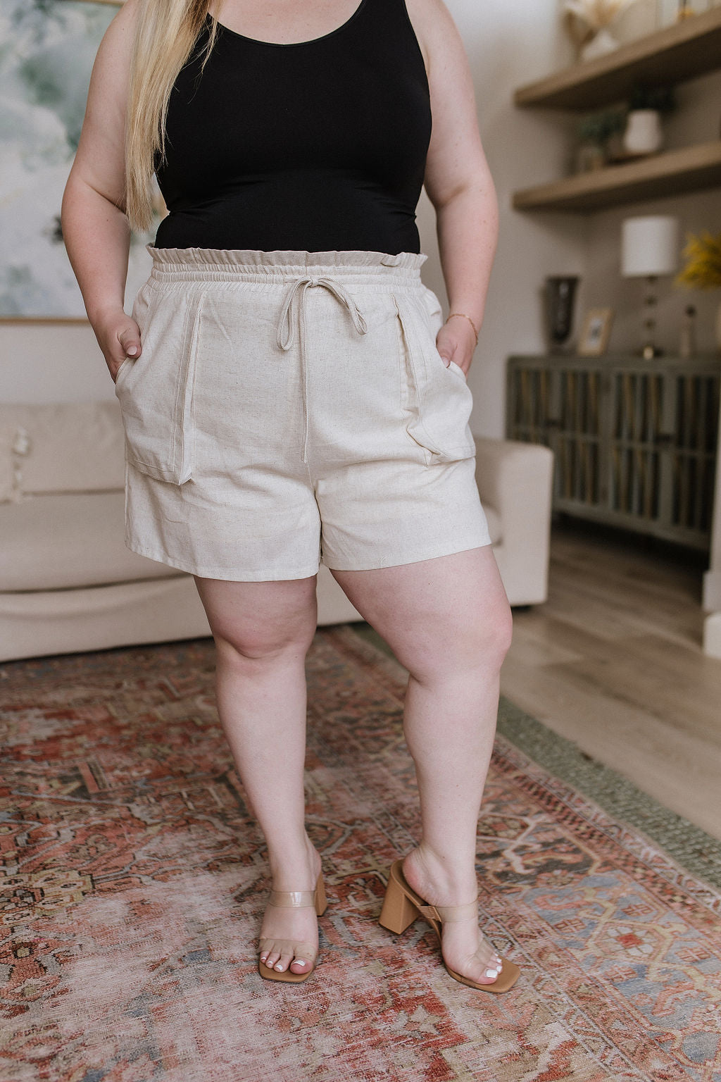 Hallie Linen Blend Shorts in Oatmeal