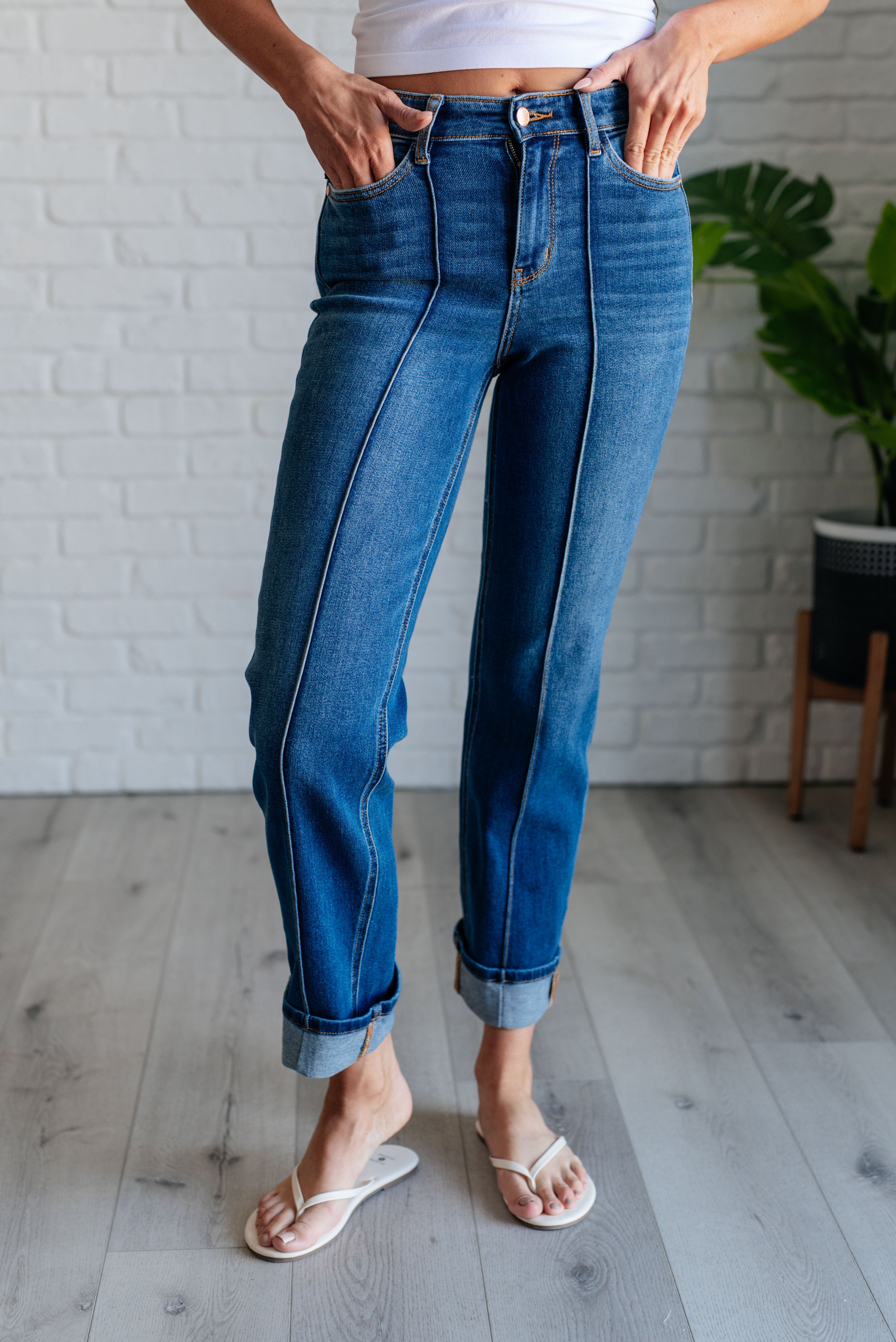 Middlebury High Rise Center Seam Detail Straight Jeans