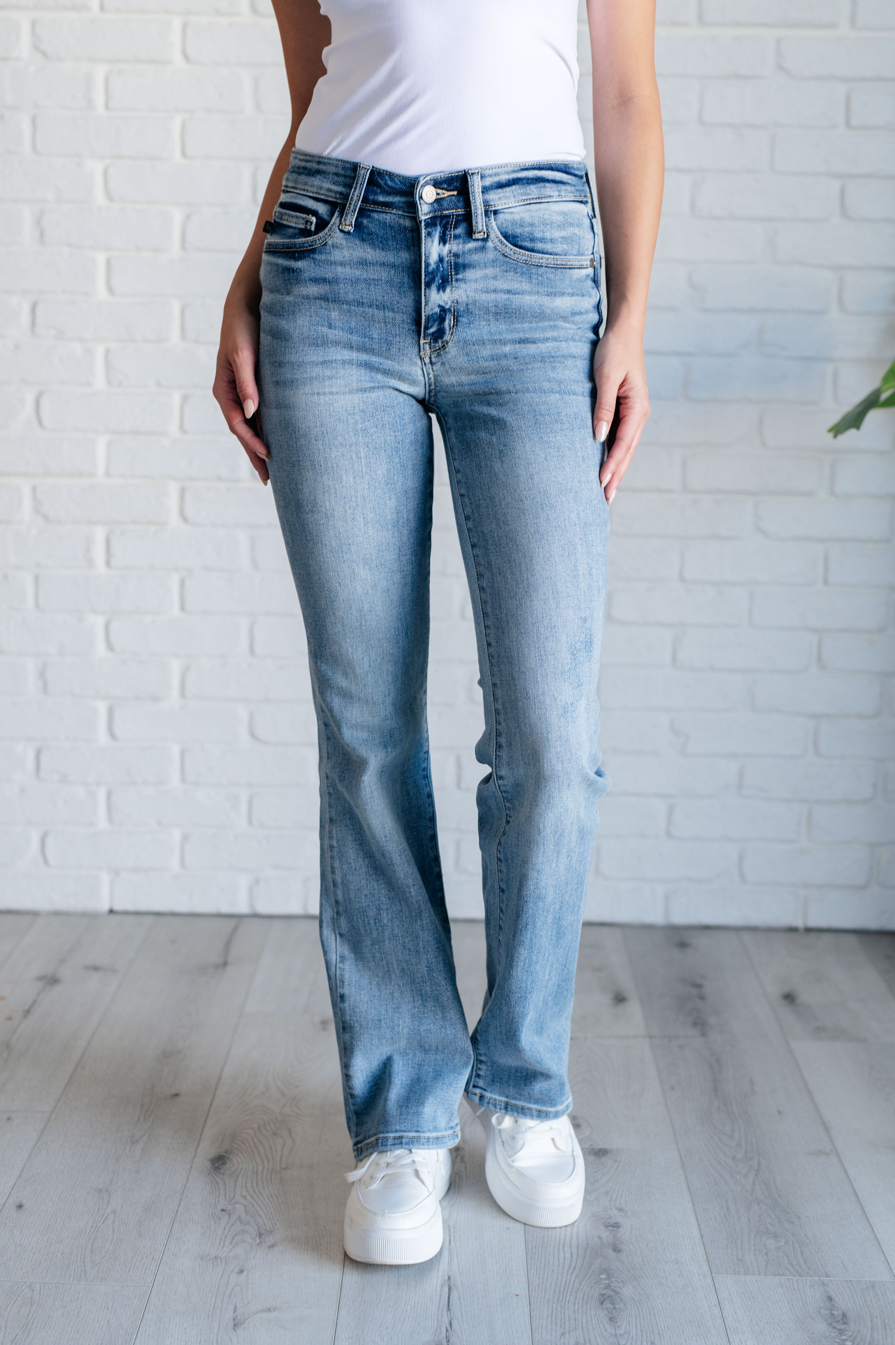 RESTOCKED | Springfield Mid Rise Clean Bootcut Jeans