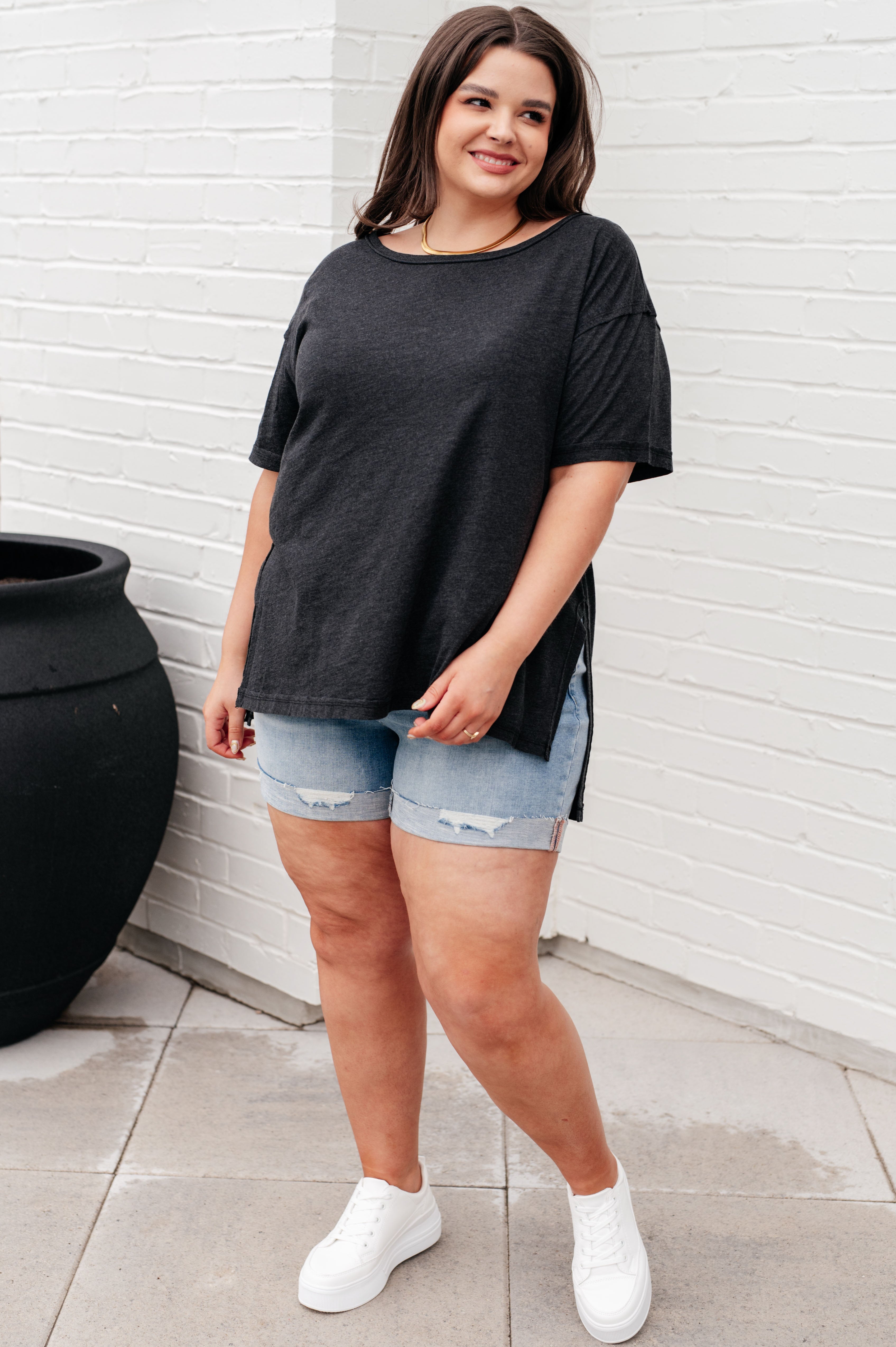 Effortless Relaxed Tee in Black