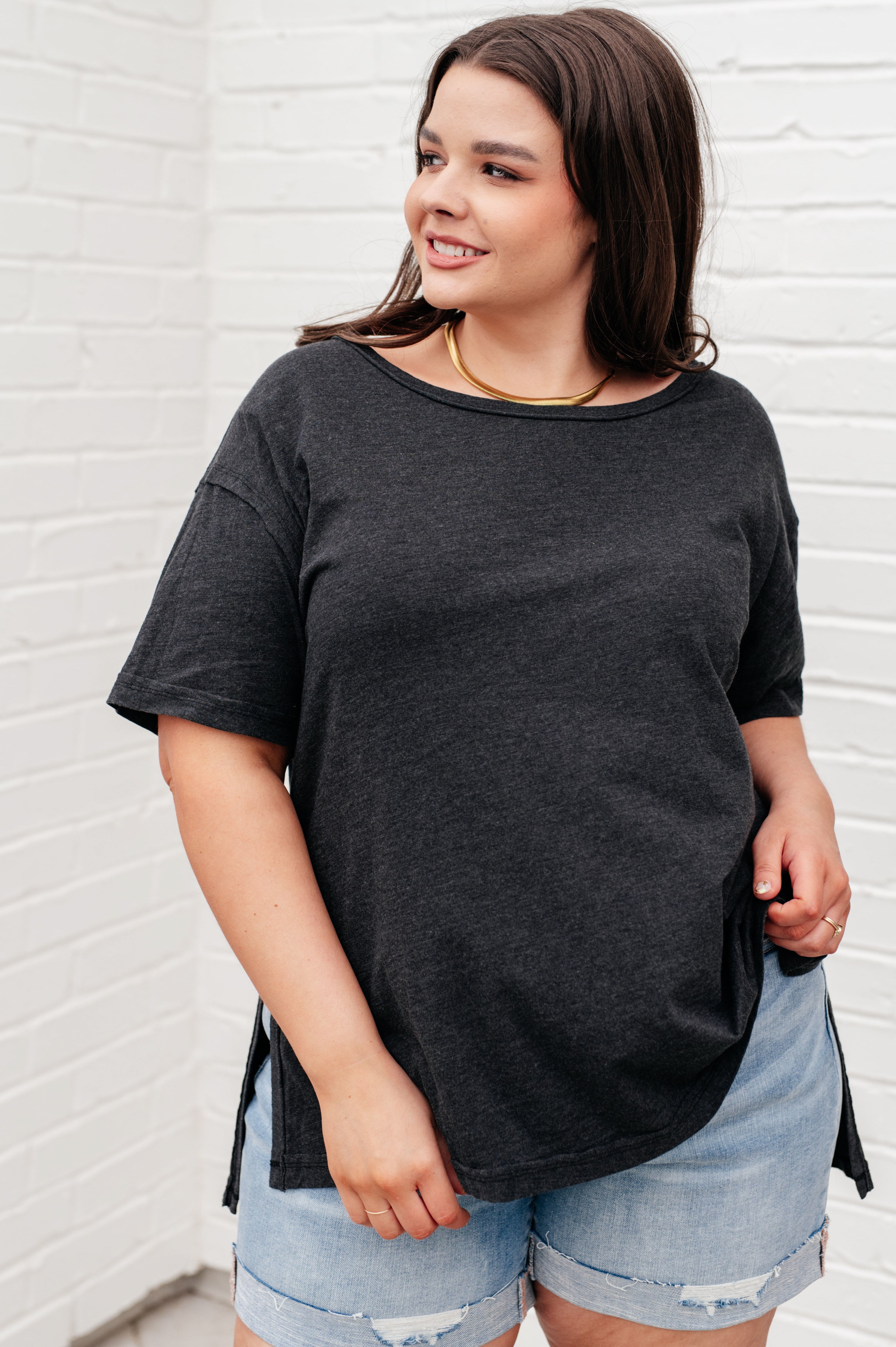 Effortless Relaxed Tee in Black