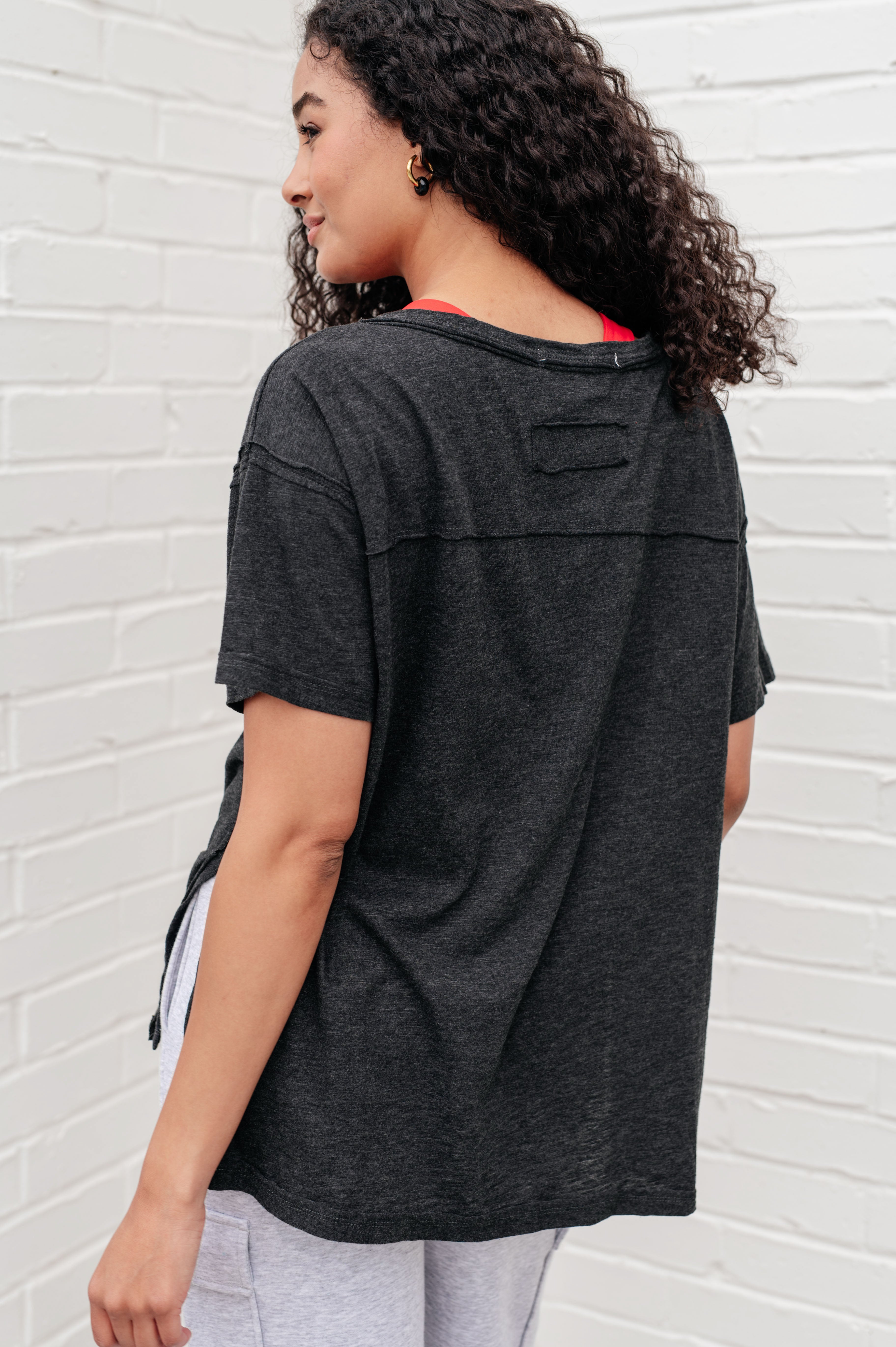 Effortless Relaxed Tee in Black