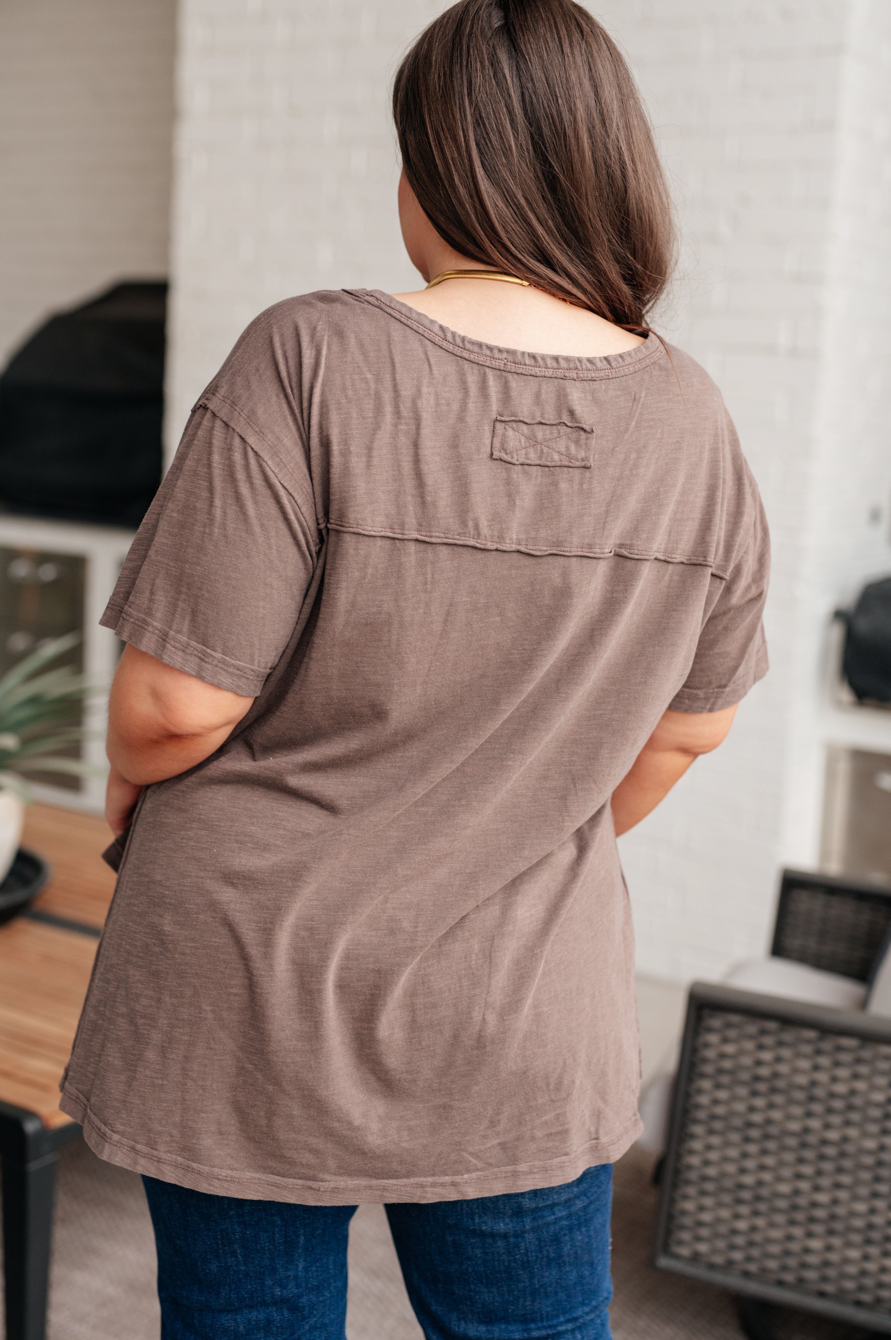 Effortless Relaxed Tee in Brown