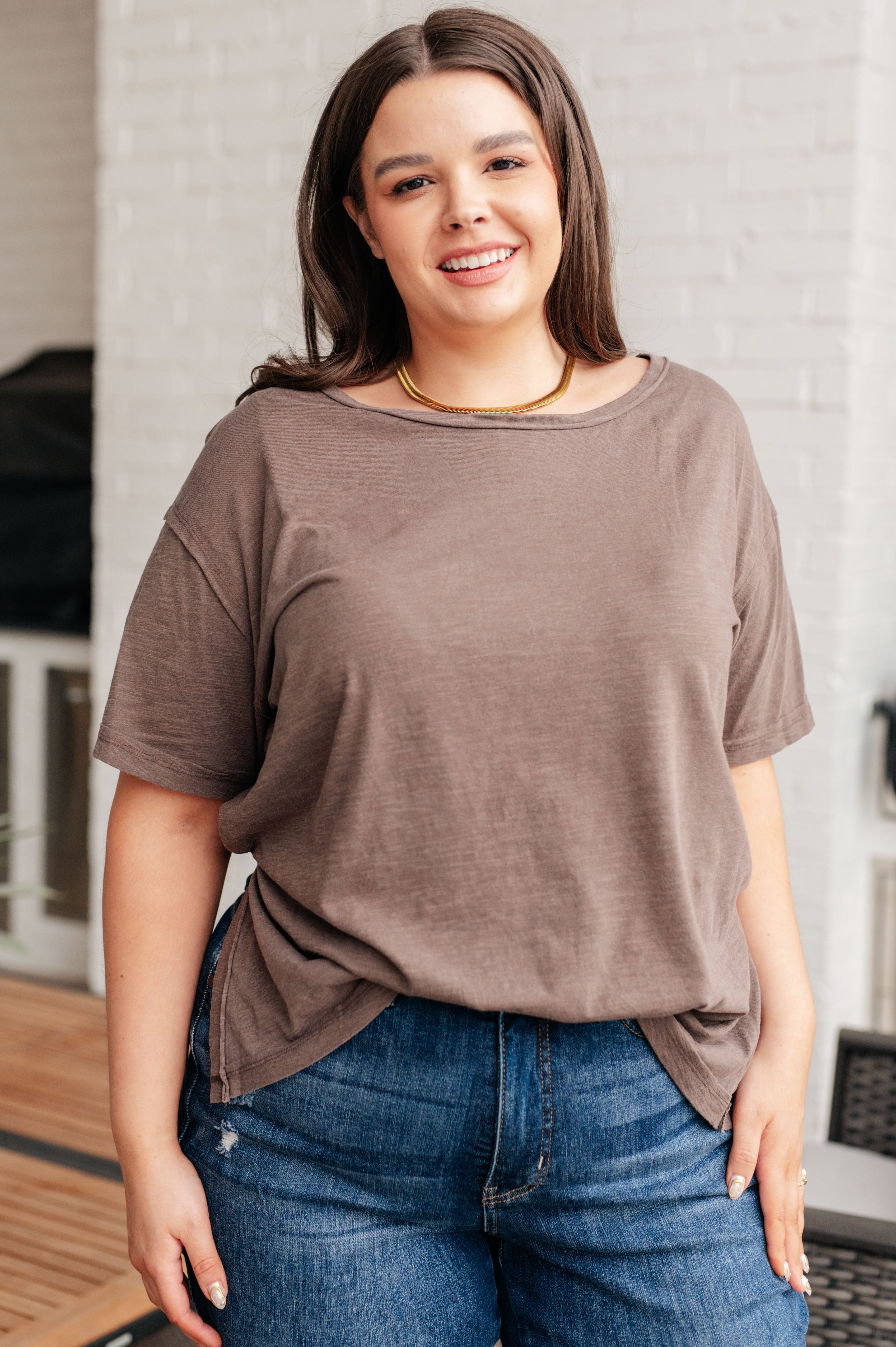 Effortless Relaxed Tee in Brown