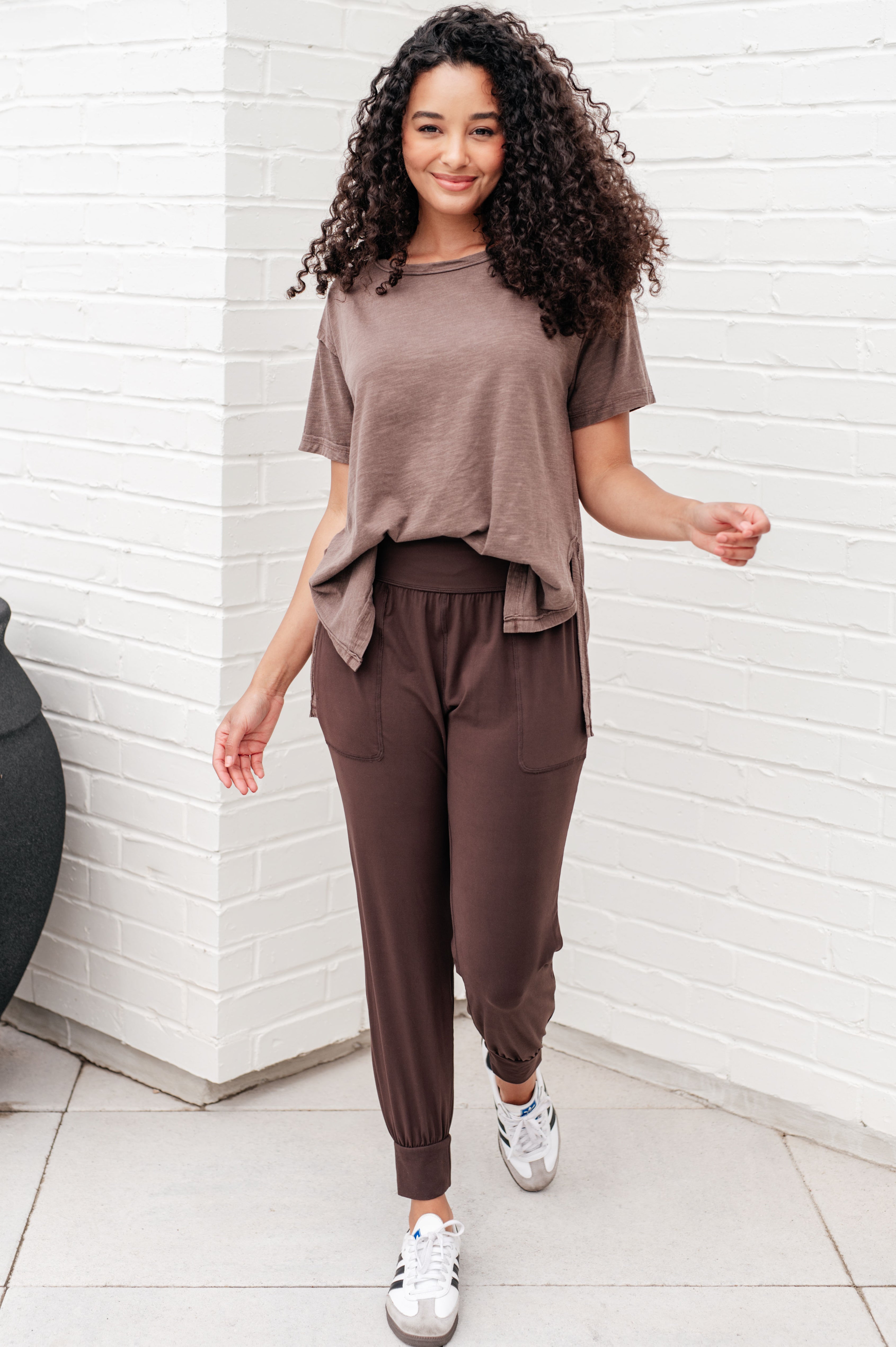 Effortless Relaxed Tee in Brown