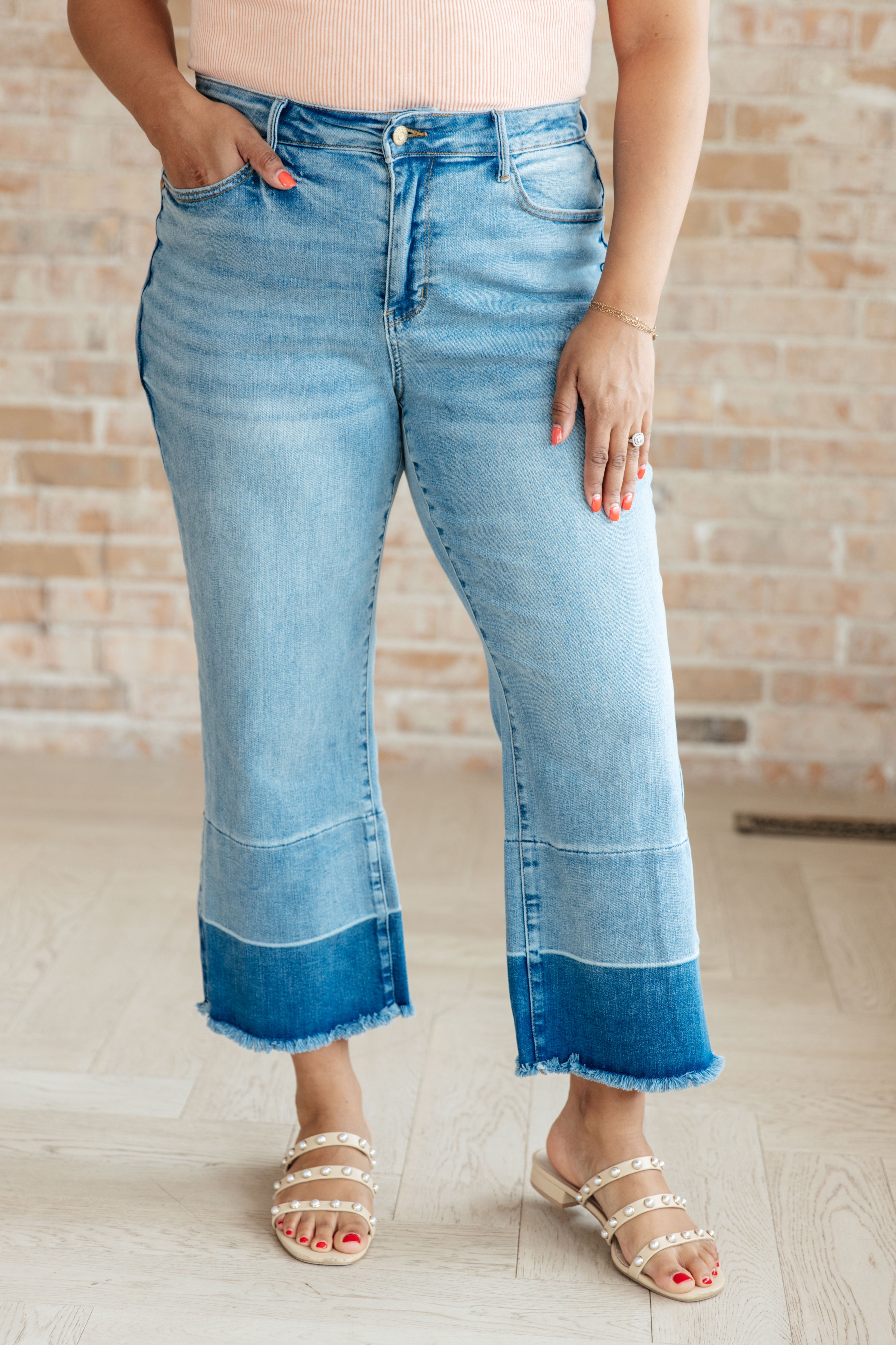 Belltown High Rise Wide Leg Crop Jeans in Medium Wash