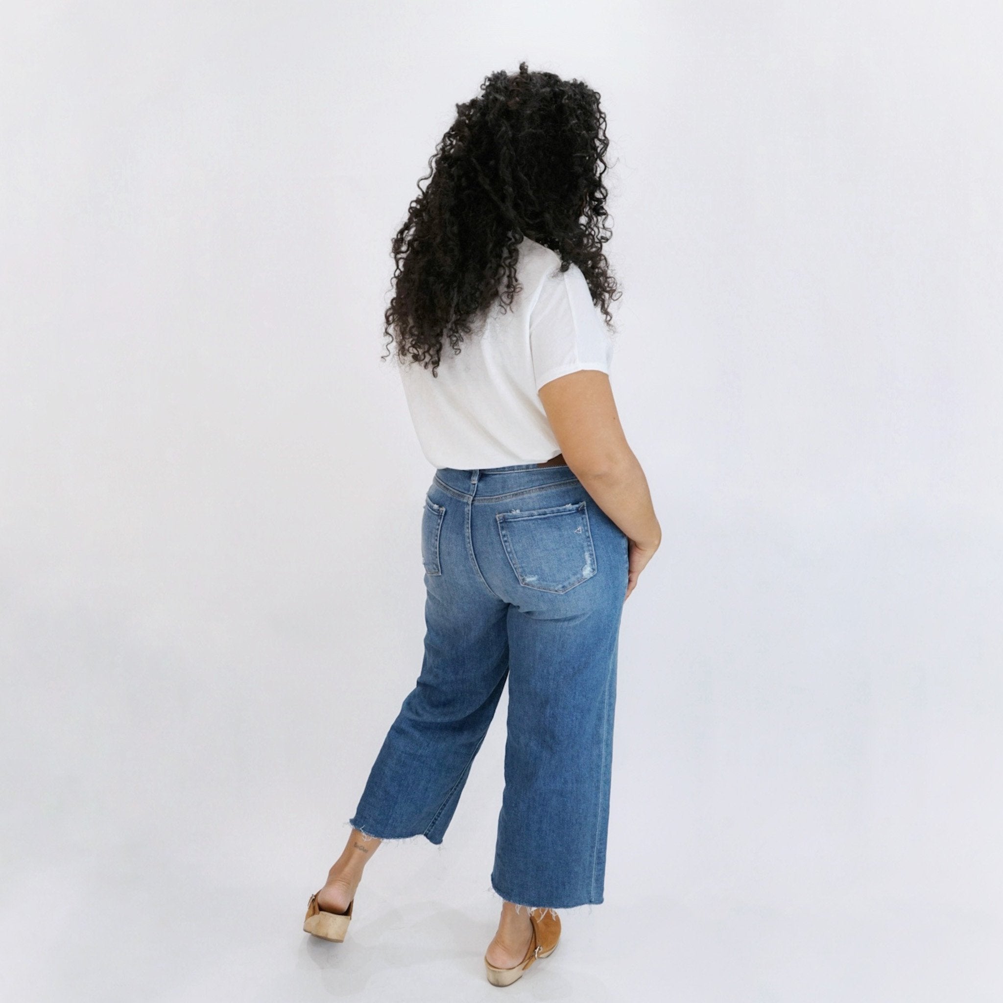 Franklin Button-Fly Wide-Leg Jeans - Good Morrow Co