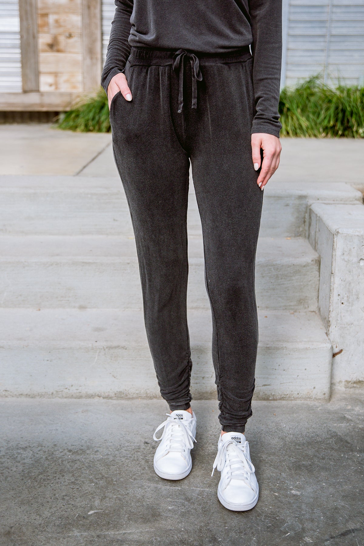 Essential Ribbed Lounge Joggers in Mineral Wash Black
