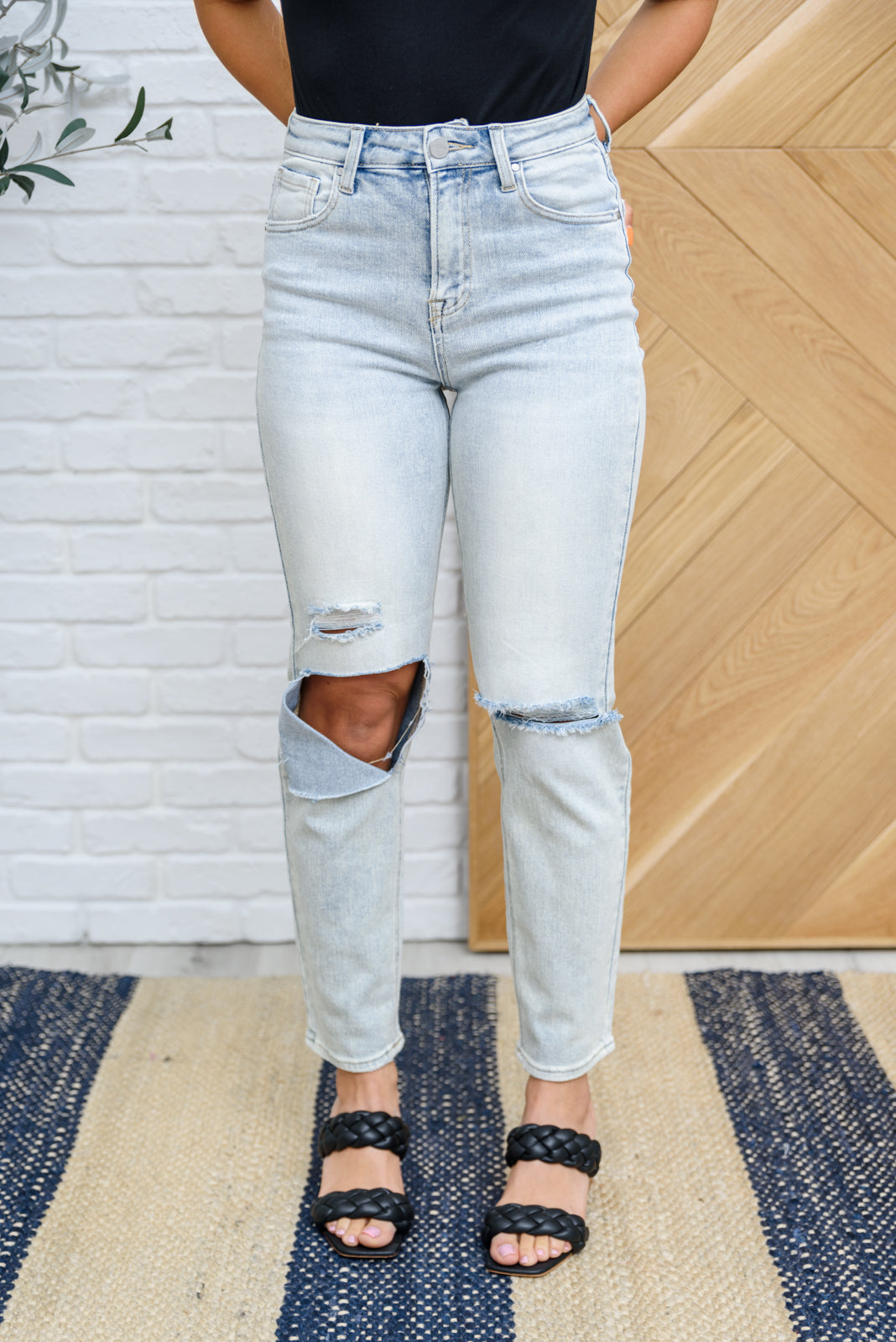 Pismo Beach High Rise Relaxed Fit Jeans