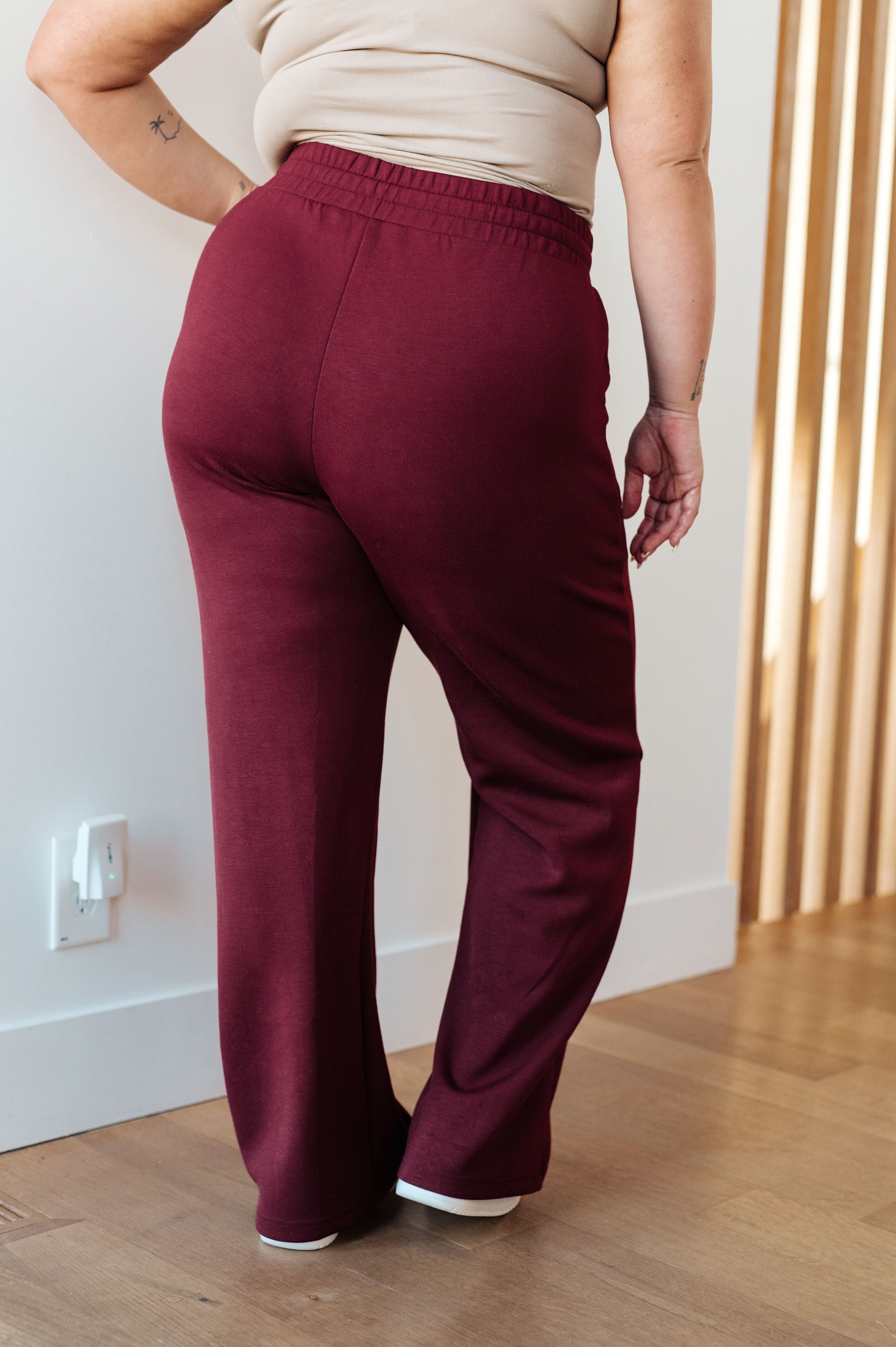 Get Going Straight Leg Pants in Wine