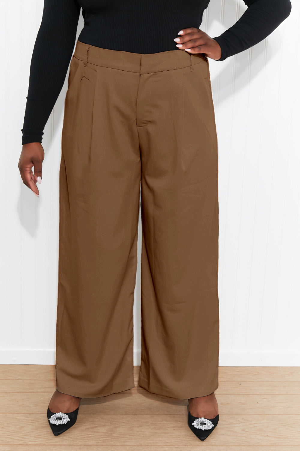 Amos High-Waisted Trousers in Brandy