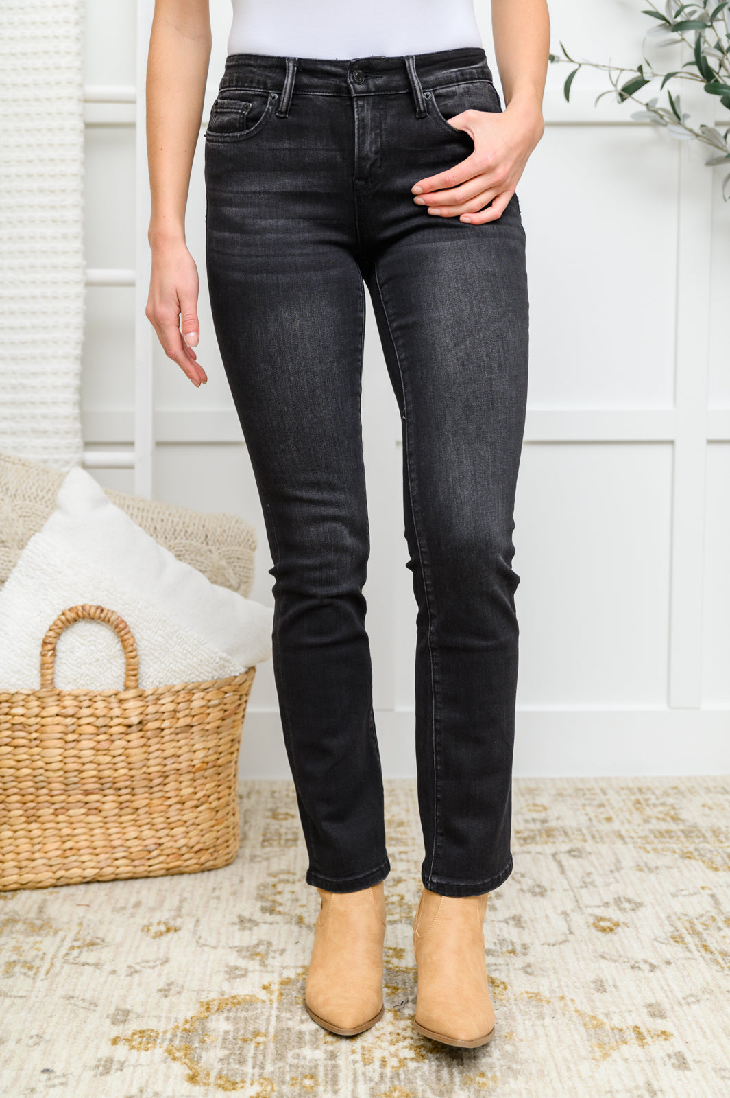 Eugene Mid Rise Straight Leg Jeans In Washed Black