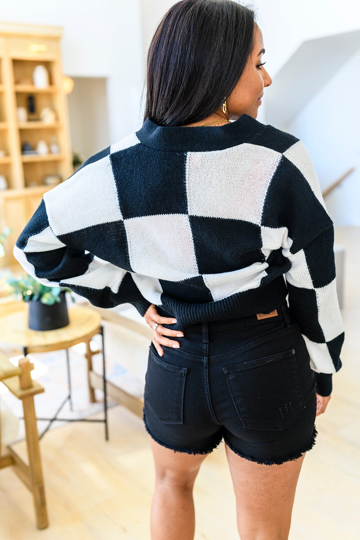 Chase Checkered Cardigan in Black & White