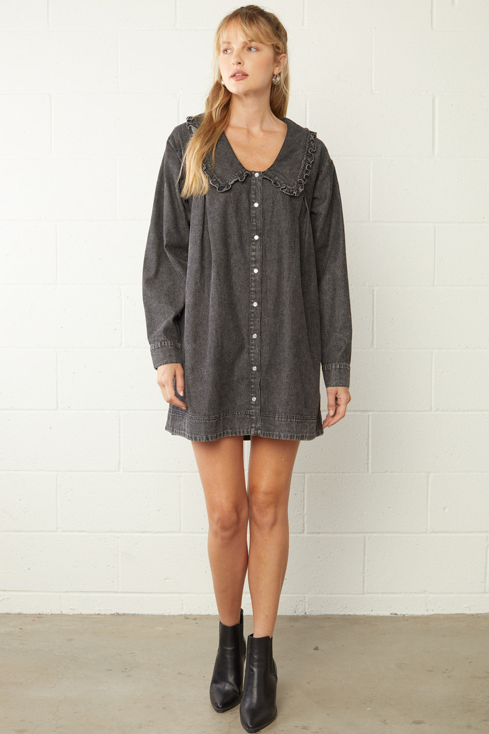 Black Oversized Denim Shirt Dress, Black from Missguided on 21 Buttons